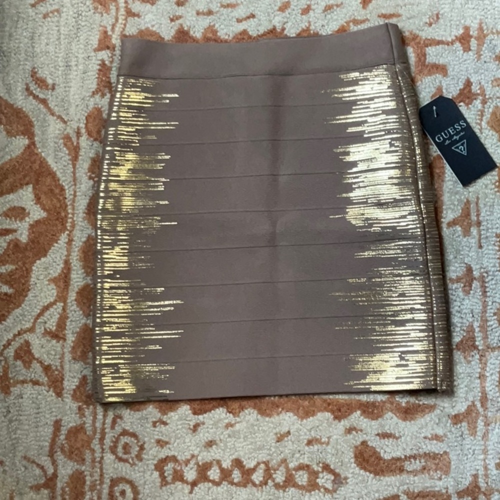 Guess mini skirt